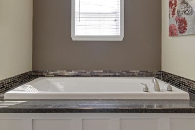 Atlantic MOD 3276-05 master bath tub