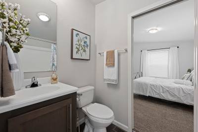 Champion Homes, York NE, Bathrooms