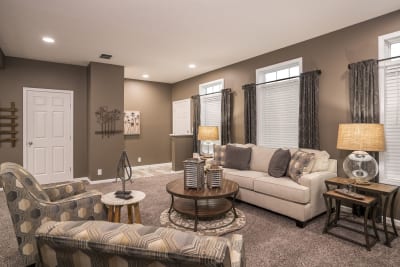 New Moon 7205 living room