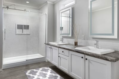 Skyline Homes Woodland - Orchid CS 2860 master bath