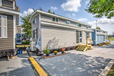 Exterior 5