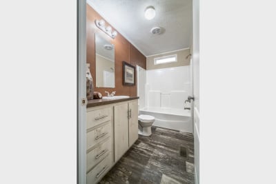 Commonwealth 203 bathroom