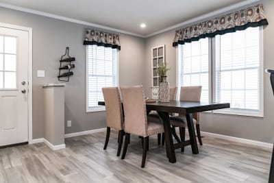 Gold Star 2868 245 dining room