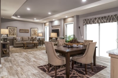 New Moon 7205 dining room and family room