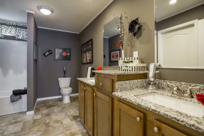 Highland Estates 2854-3L master bath