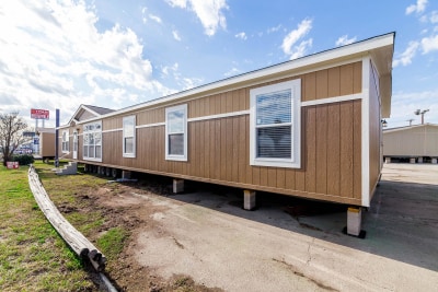 Exterior 2