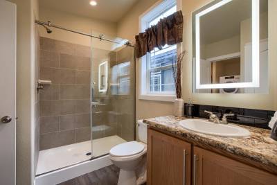 Champion Homes, York NE, Bathrooms