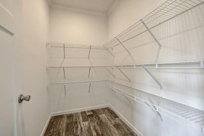 Walk-in Pantry