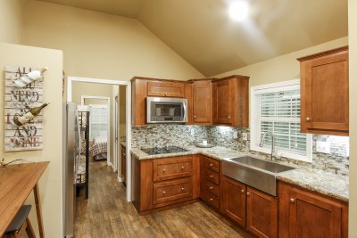 Park Model 529 kitchen