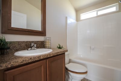 Bradford BD-07 bathroom