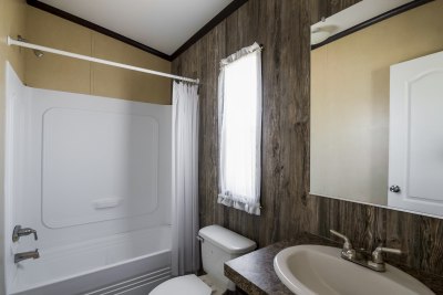 Paluxy bathroom
