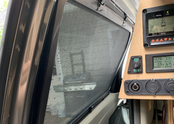 Toyota Sienna window screens 7 interior view.jpg
