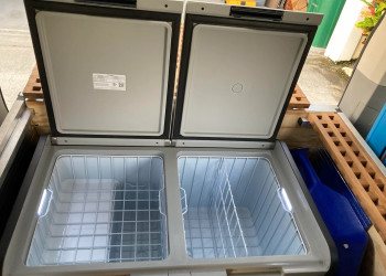 Toyota Sienna XLE AWD bed platform dual zone Dometic fridge freezer 13.jpg