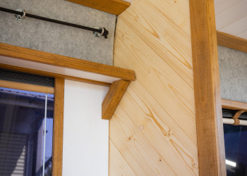 Renault Master L1H1 storage shelf bungee @demausandmarsden 01.jpg