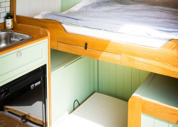 Mercedes Benz Sprinter convertible bed MWB @demausandmarsden 01.jpg