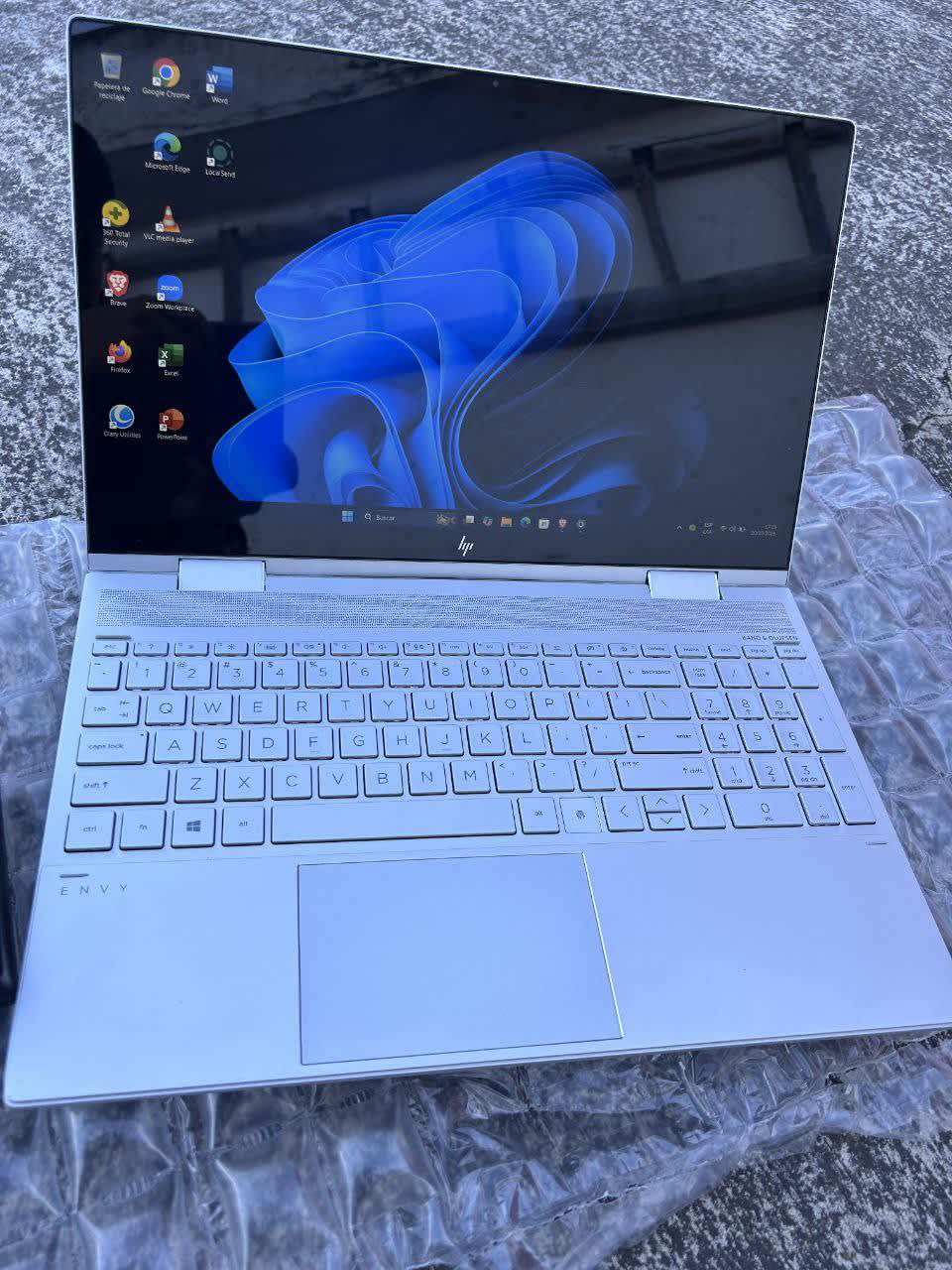 HP Envy 15 - Intel Core i7 10ma Generación - 512 GB SSD - 16 GB - Chokhma Tech Riobamba