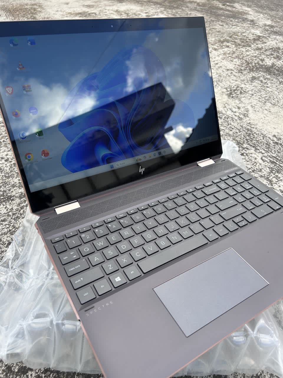 HP Spectre - Core i7 10ma Generacion - 256 GB SSD - 16 GB RAM - Chokhma Tech Riobamba