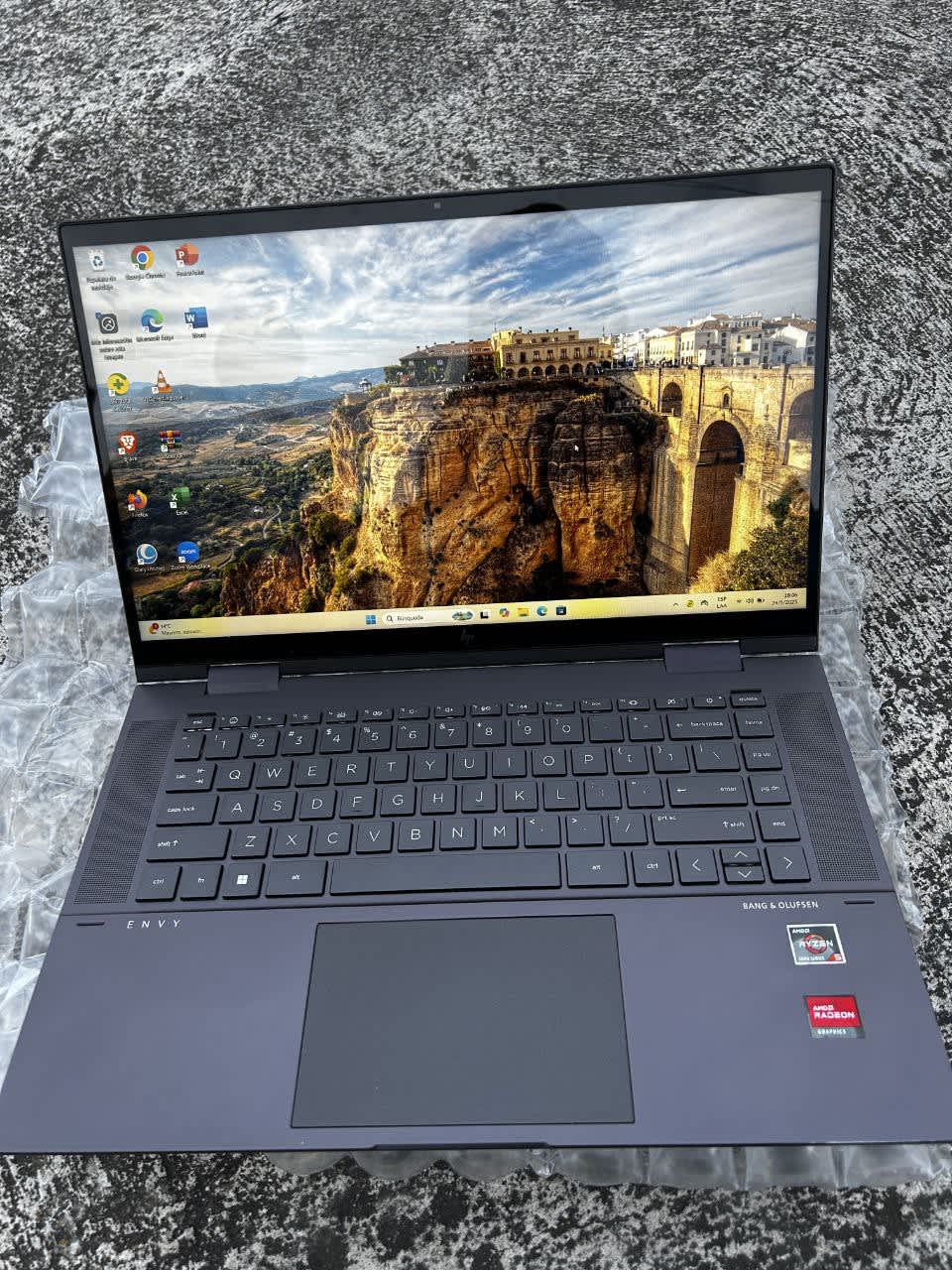 HP Envy - Ryzen 5 5500U - 256 GB SSD - 8 GB RAM - Chokhma Tech Riobamba