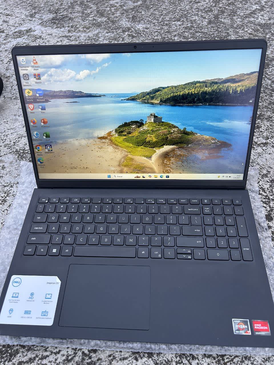 Dell Inspirion - Ryzen 7 series 7700U - 512 GB SSD - 16 GB RAM - Chokhma Tech Riobamba