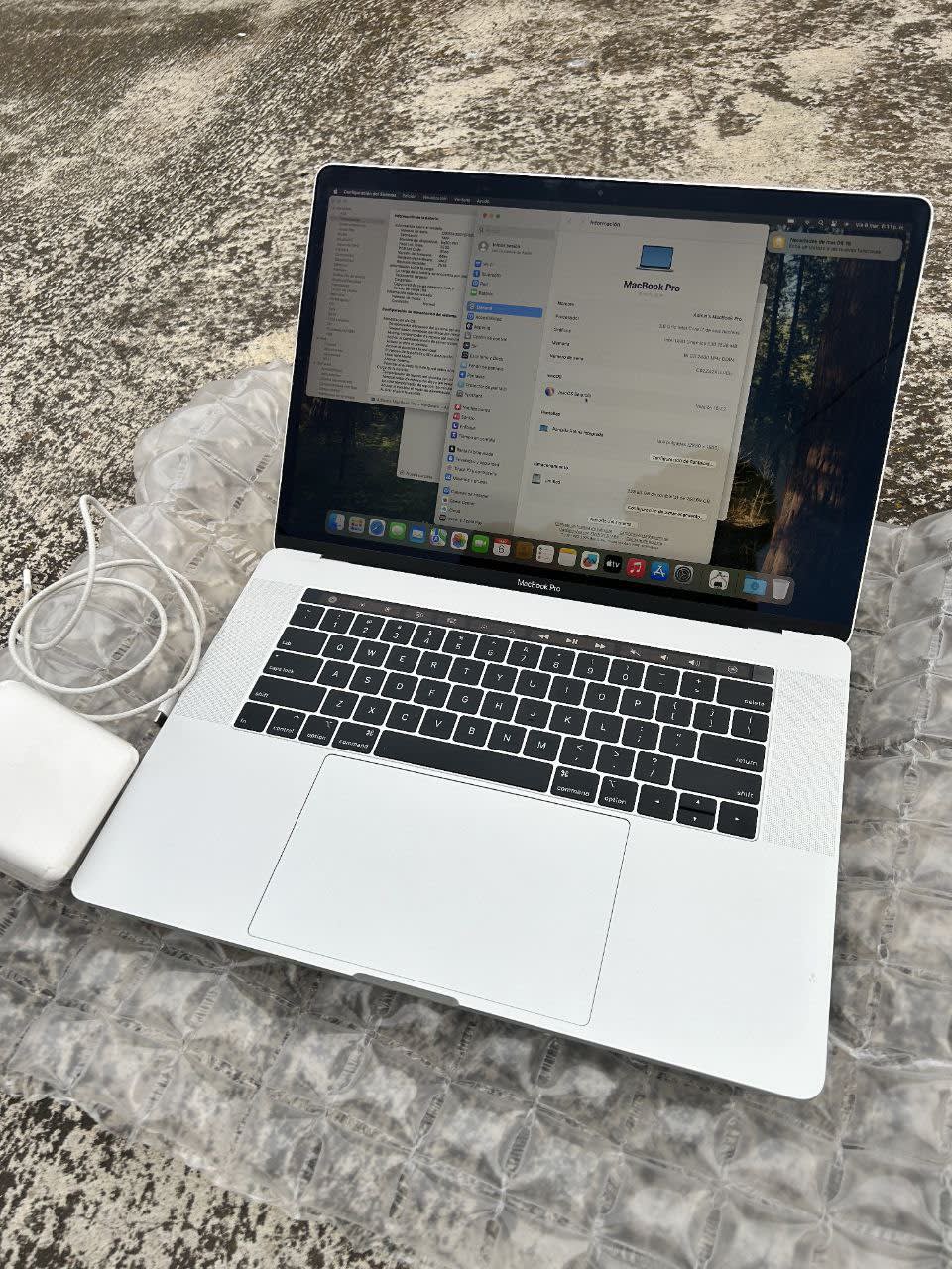 MacBook Pro 2019 - Core i7 9750U - 256 GB - 16 GB - Chokhma Tech Riobamba