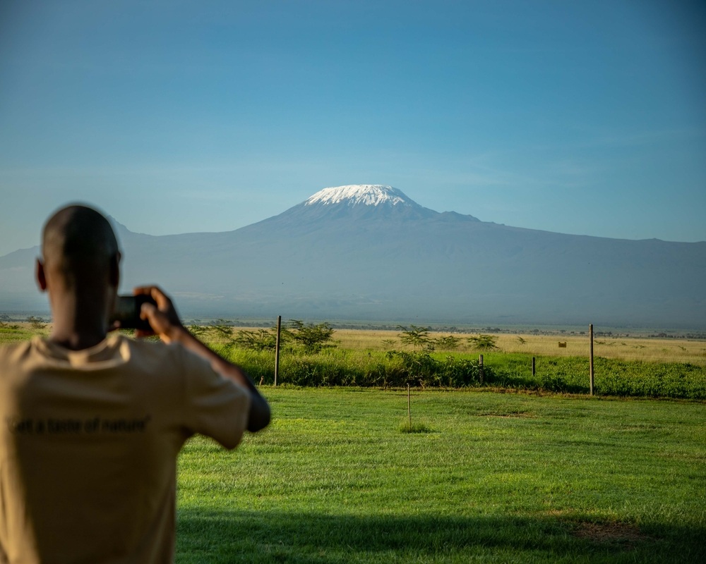 6 Days 5 Nights Masai Mara, Lake Naivasha & Amboseli Fly-In and Drive Safari