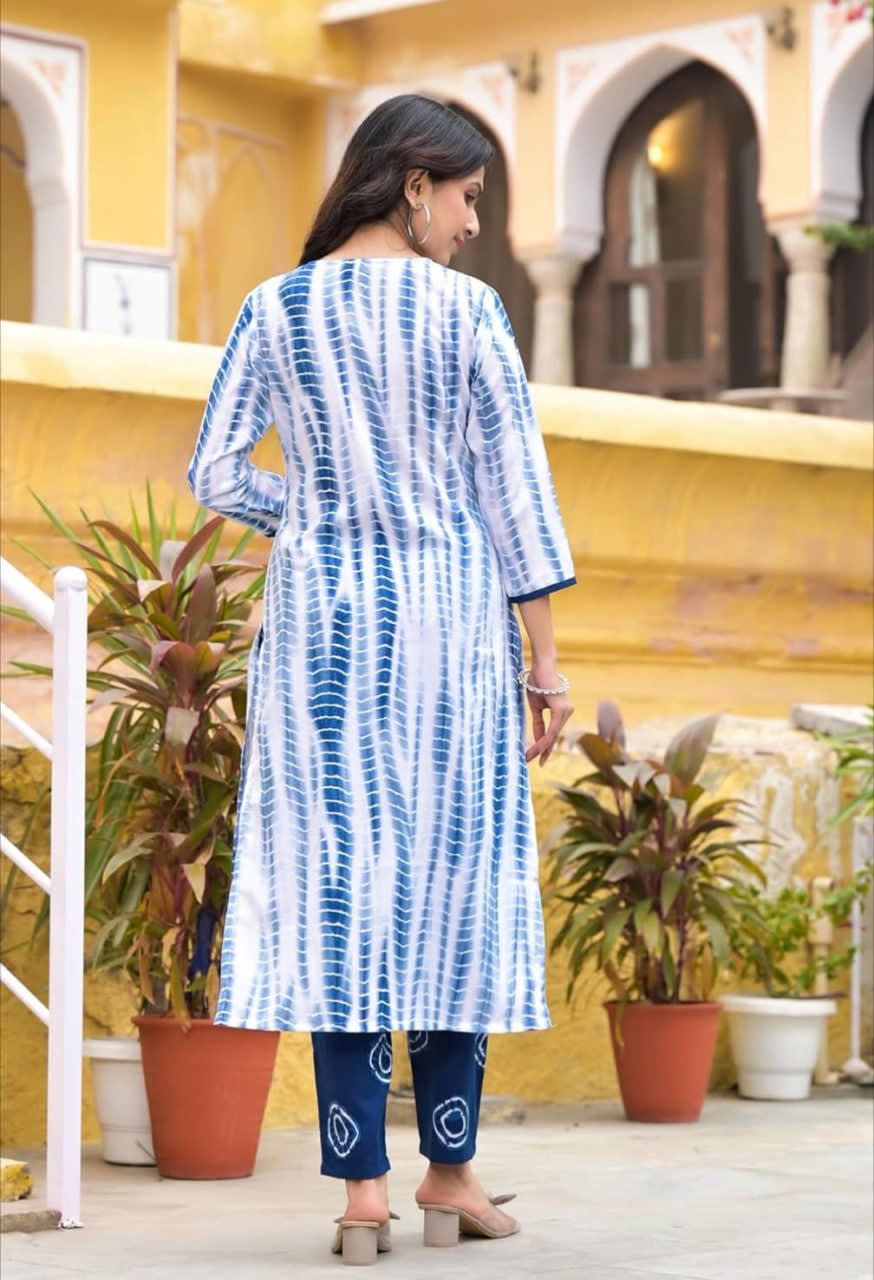 Printed Indigo Blue Cotton 3-Piece Kurta Pant Set with Dupatta thumbnail 2