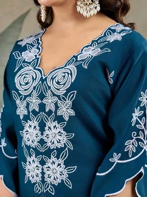 Embroidered Blue Roman Silk 3-Piece Kurta Pant Set with Chanderi Dupatta thumbnail 4