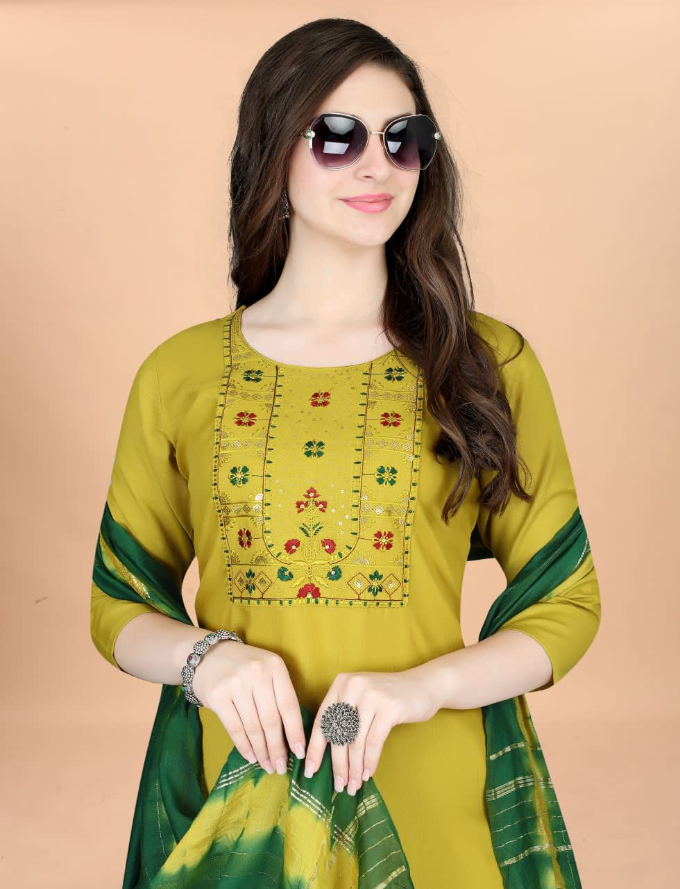 Embroidered Yellow Cotton Blend 3-Piece Kurta Pant Set with Green Chanderi Dupatta thumbnail 4