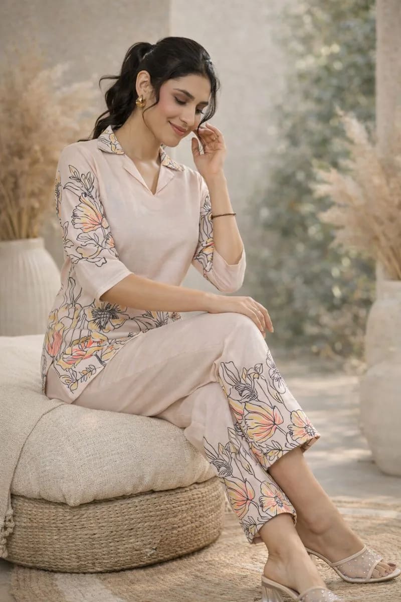 Printed cotton blend co-ord set featuring a shirt-style top with three-quarter sleeves and straight-fit pants. Regular fit, comfortable fabric, and easy-care machine wash. thumbnail 4