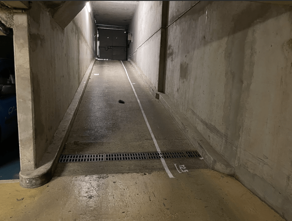 Photo du Parking 12.5 - Pierre Levée 10 numéro 2