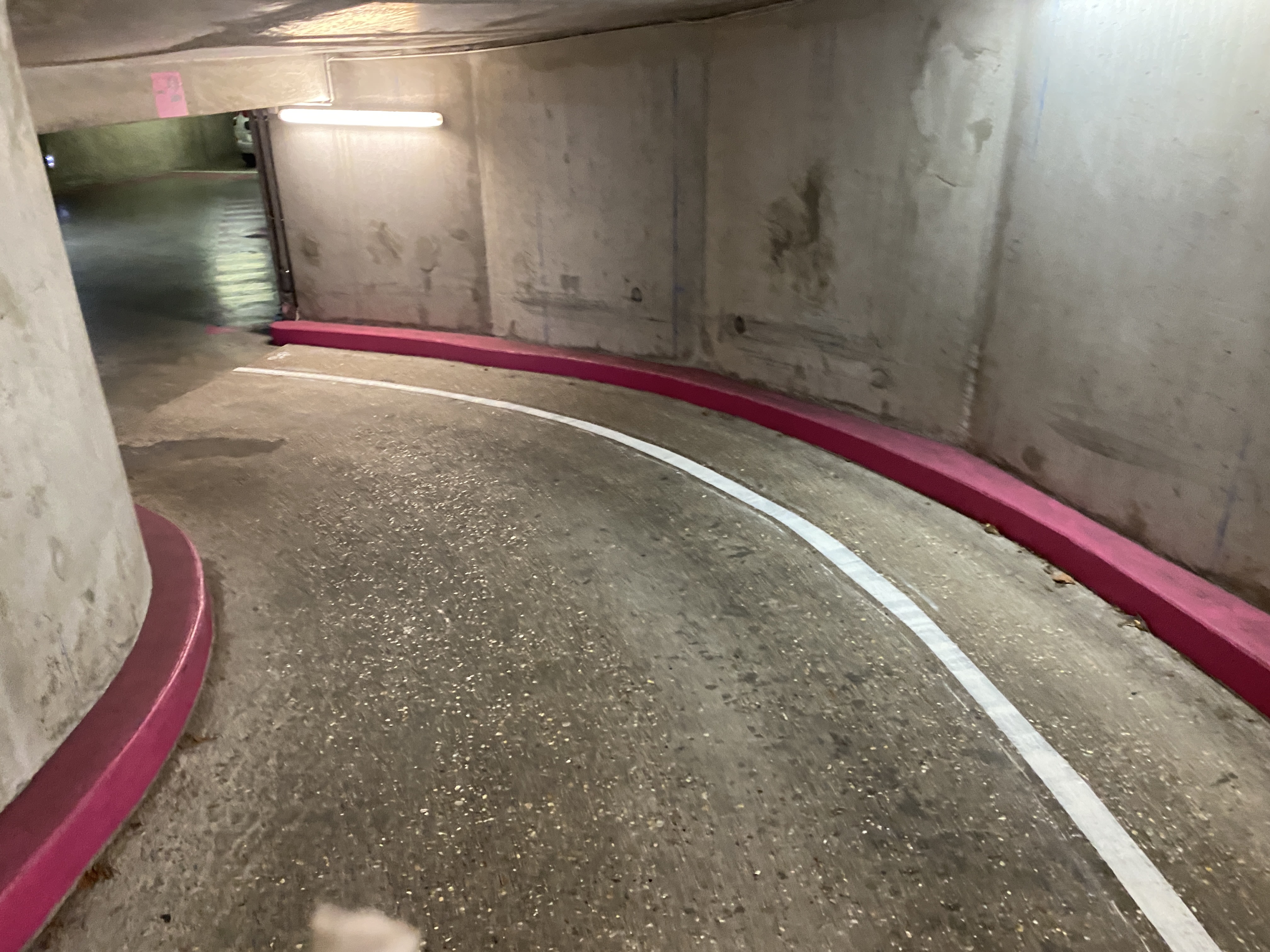 Photo du Parking 12.5 - GRAUWIN 5 numéro 2