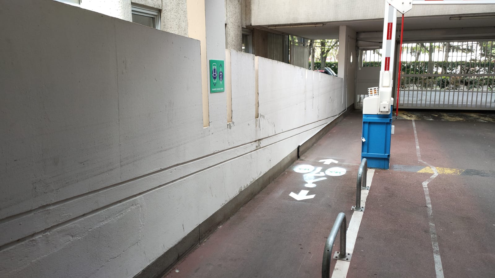 Photo du Parking 12.5 - Albert Bayet 17 numéro 4