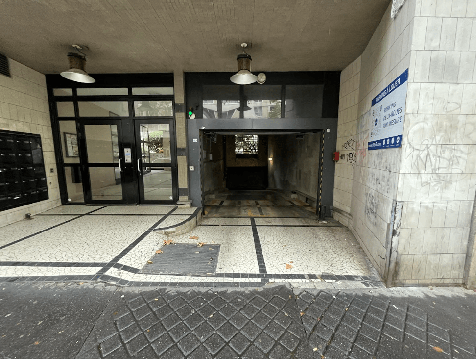 Photo du Parking 12.5 - Philippe Auguste 108 numéro 1