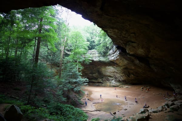 Massive Ash Cave