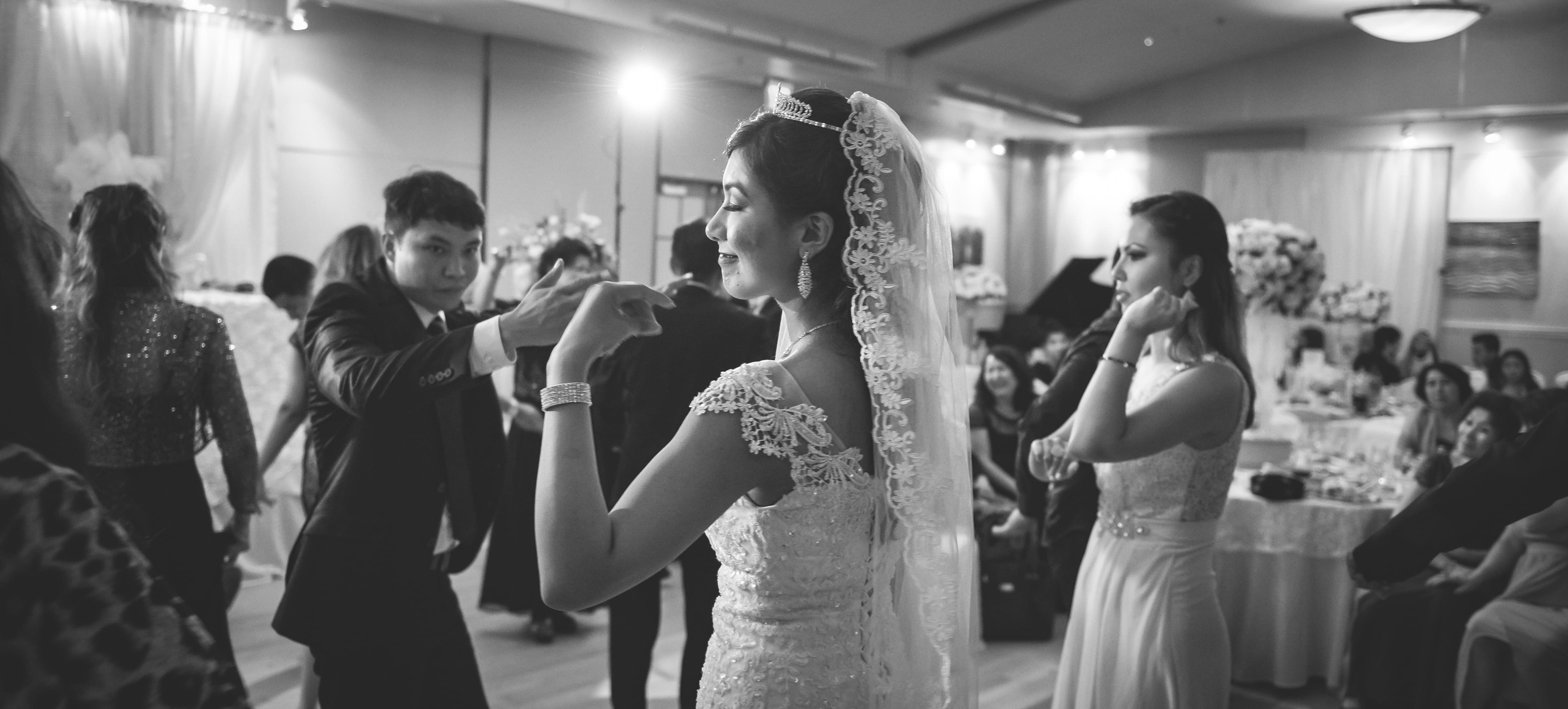Elyas & Zamira — frame 7