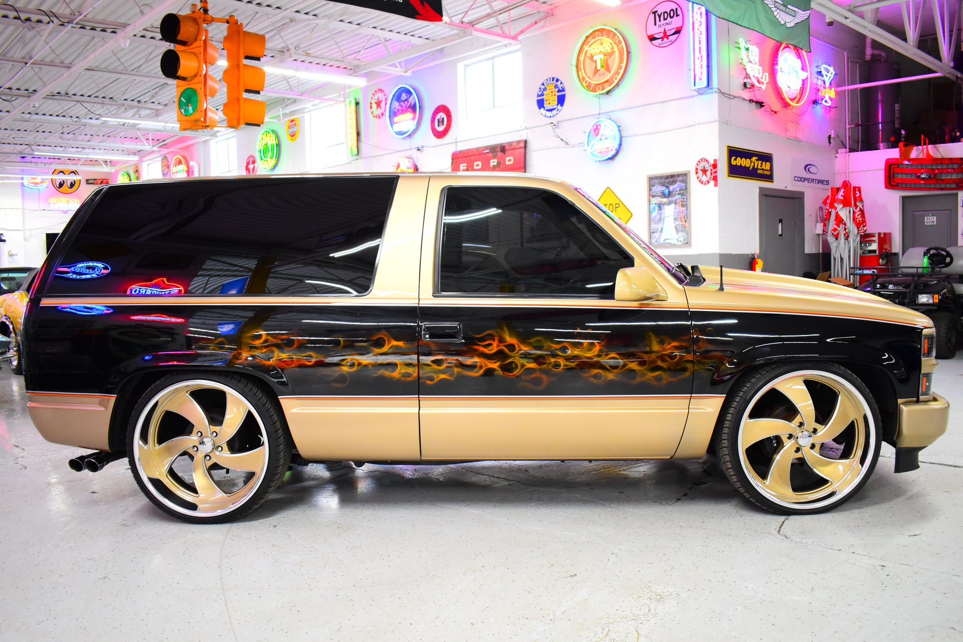1999 Chevrolet Tahoe CUSTOM