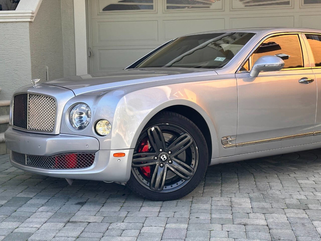 2011 Bentley Mulsanne 6.8L TWIN TURBOCHARGED V8 - CLEAN CARFAX - 48K LOW MILES!