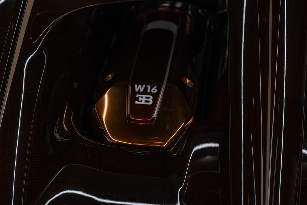 2020 Bugatti CHIRON SPORT MANSORY