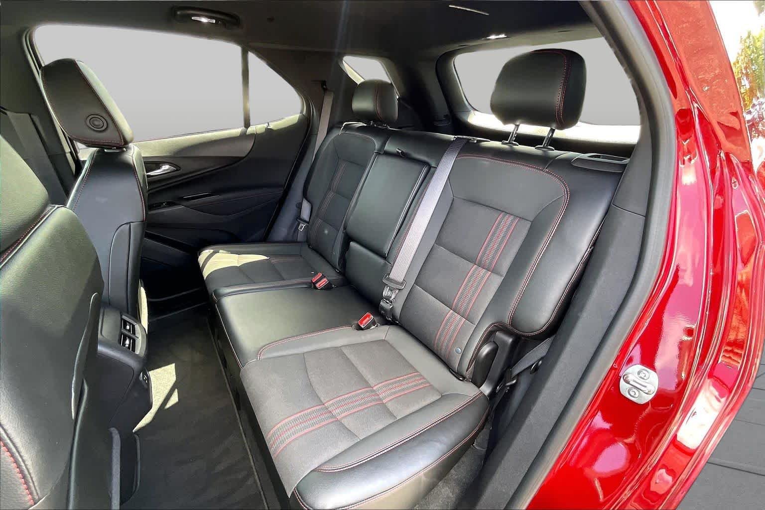 Pre-Owned 2024 Chevrolet Equinox RS