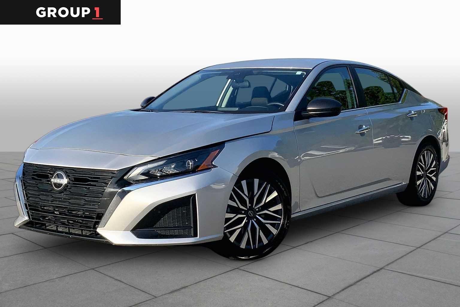 Pre-Owned 2025 Nissan Altima SV