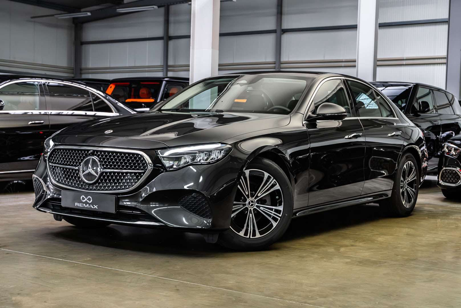 MERCEDES E 200 - NEW MODEL