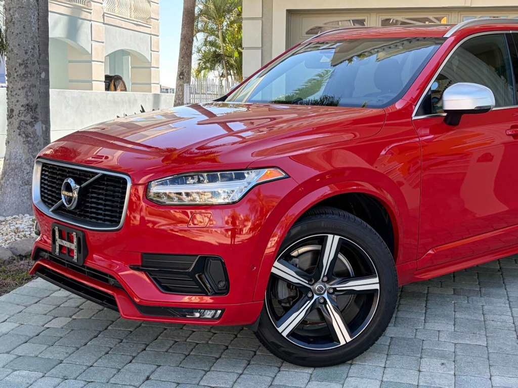 2016 Volvo XC90 T6 R DESIGN AWD SUV - 70K LOW MILES! - CLEAN CARFAX - LOADED