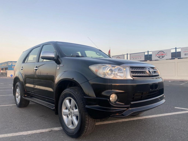 Toyota Fortuner 2011