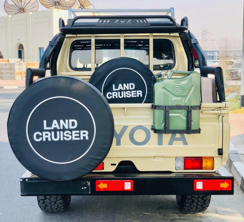 Toyota Land Cruiser Pickup 2014