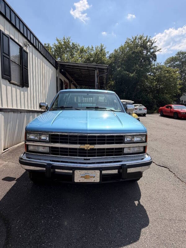 1994 Chevrolet C/K 1500 Series K1500 Silverado — photo 1 of 9