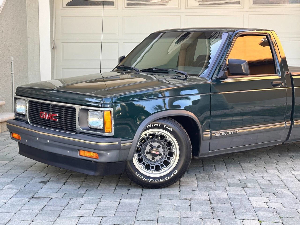 1993 GMC Sonoma SLE STANDARD CAB SB - 48K ORIGINAL MILES! - TIME CAPSULE — photo 1 of 27