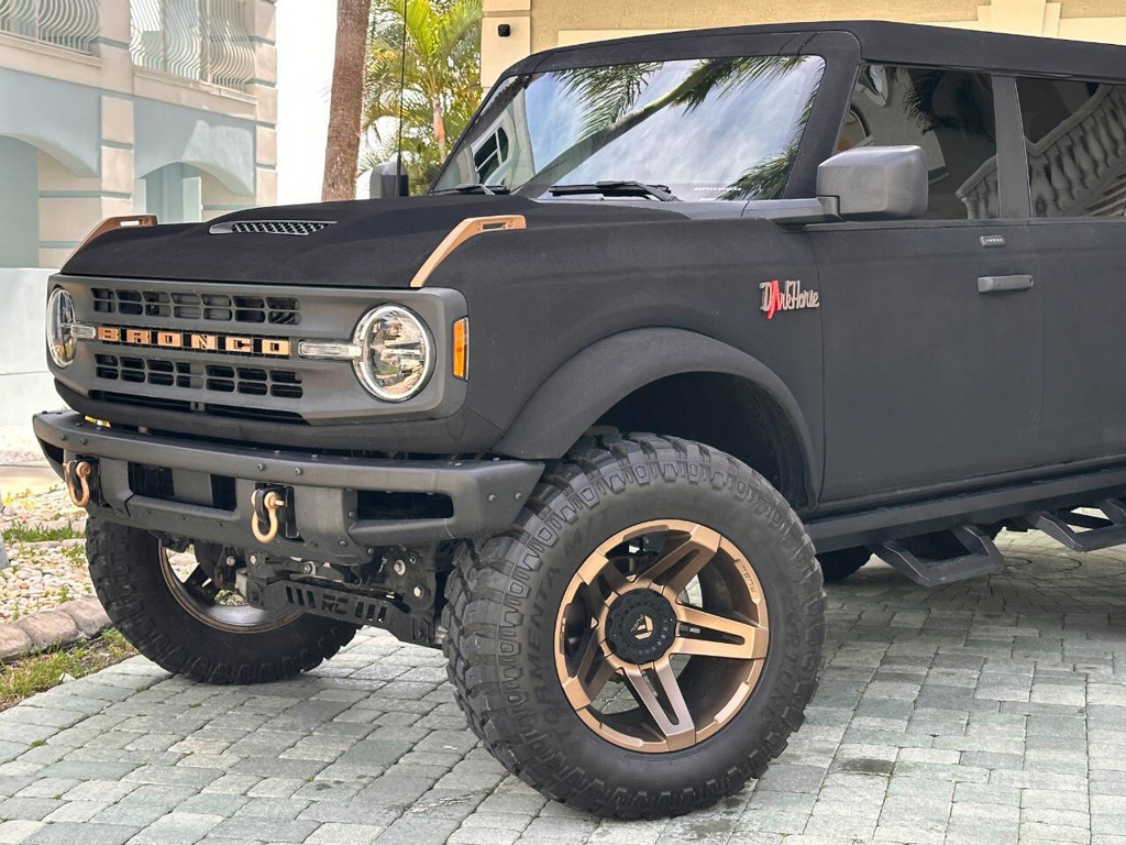 2021 Ford Bronco DARK HORSE APOCALYPSE 6X6 - RARE FIND - HUGE MSRP! - 3K MILES! — photo 1 of 45