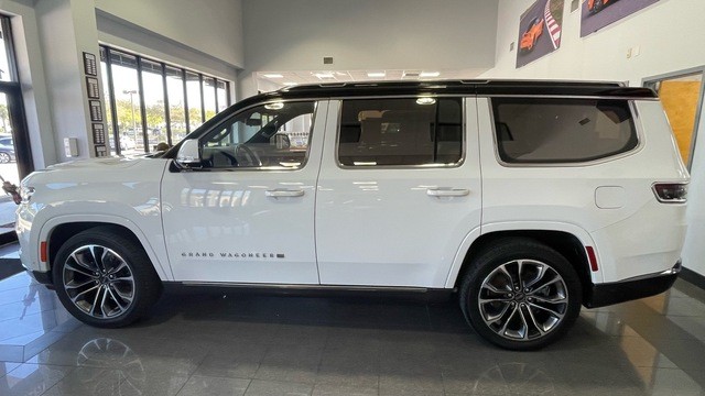 2022 Jeep Grand Wagoneer SERIES III