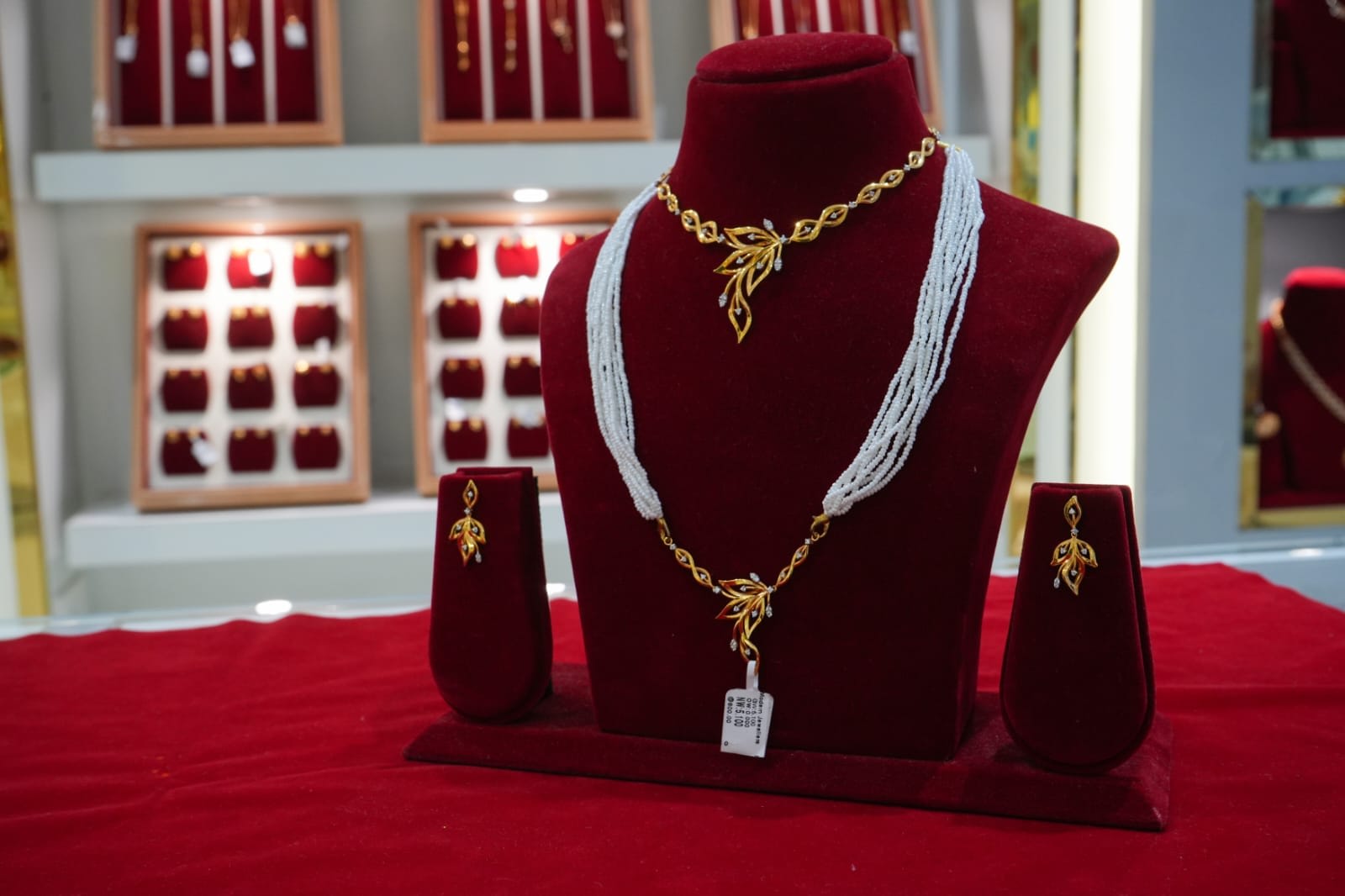 Signature Set – Modern Jewellers