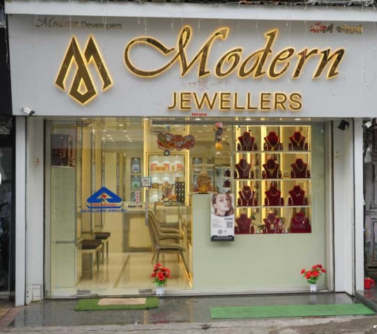 Modern Jewellers – 577 Sachapir Street Camp Pune